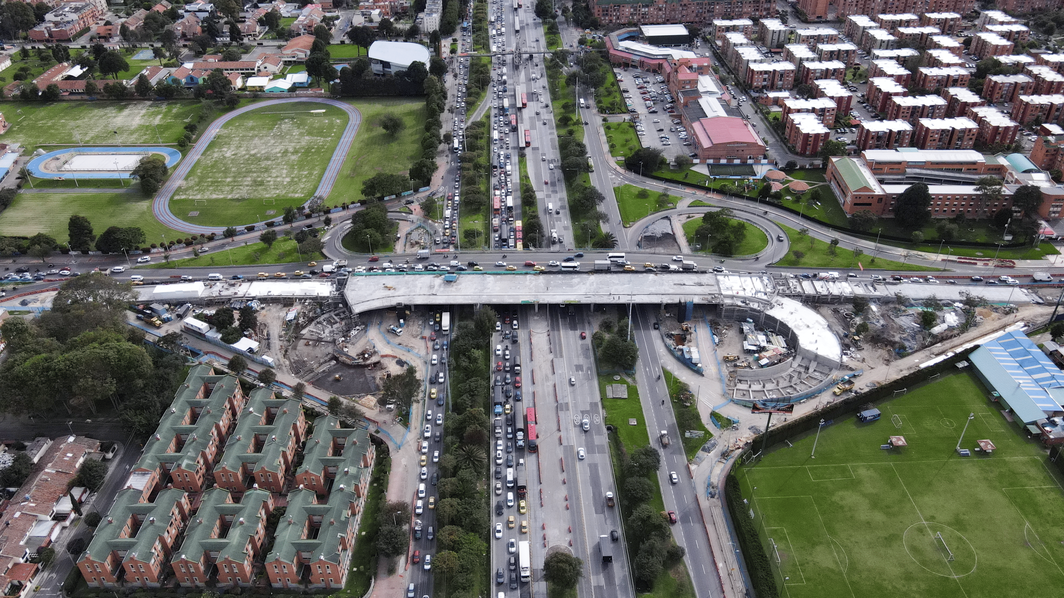 Vías y espacio público zonas industriales de Montevideo y Puente Aranda Grupo 1