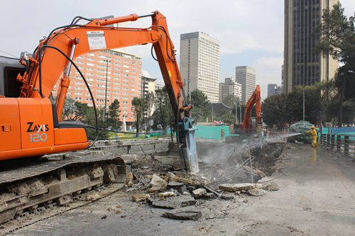 Demolición puente carrera 7a. con calle 26