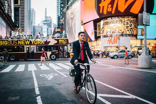William Vallejo, el hombre que ayudó a cambiar el paradigma del carro en Nueva York