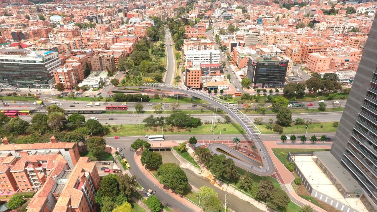 Render ciclopuente el canal Molinos con la Autonorte   