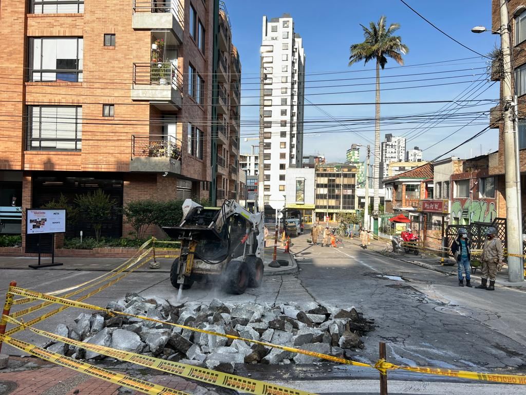 Maquina mantenimiento de vías 