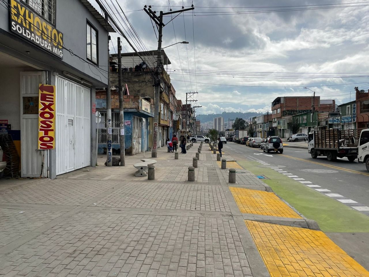 fotografía nuevos andenes para Engativá