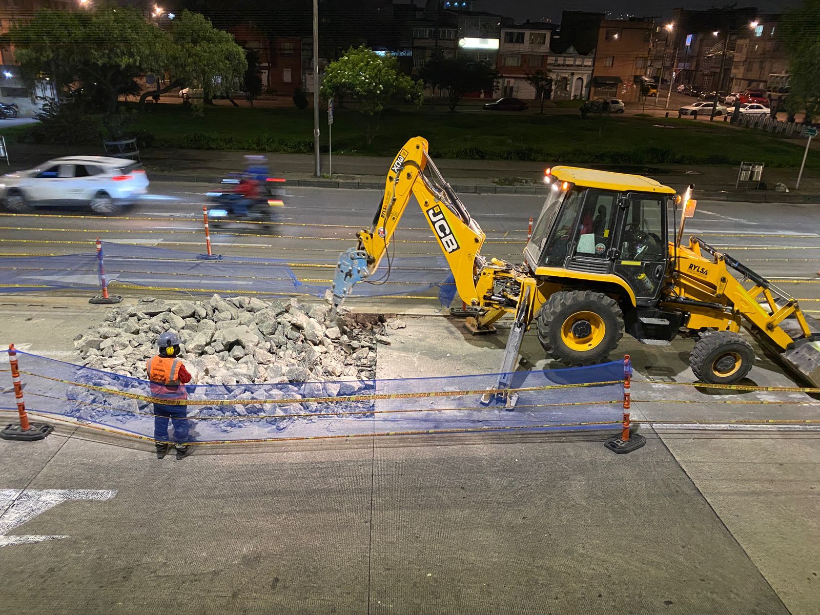 Fotografía mantenimiento de obras nocturnas