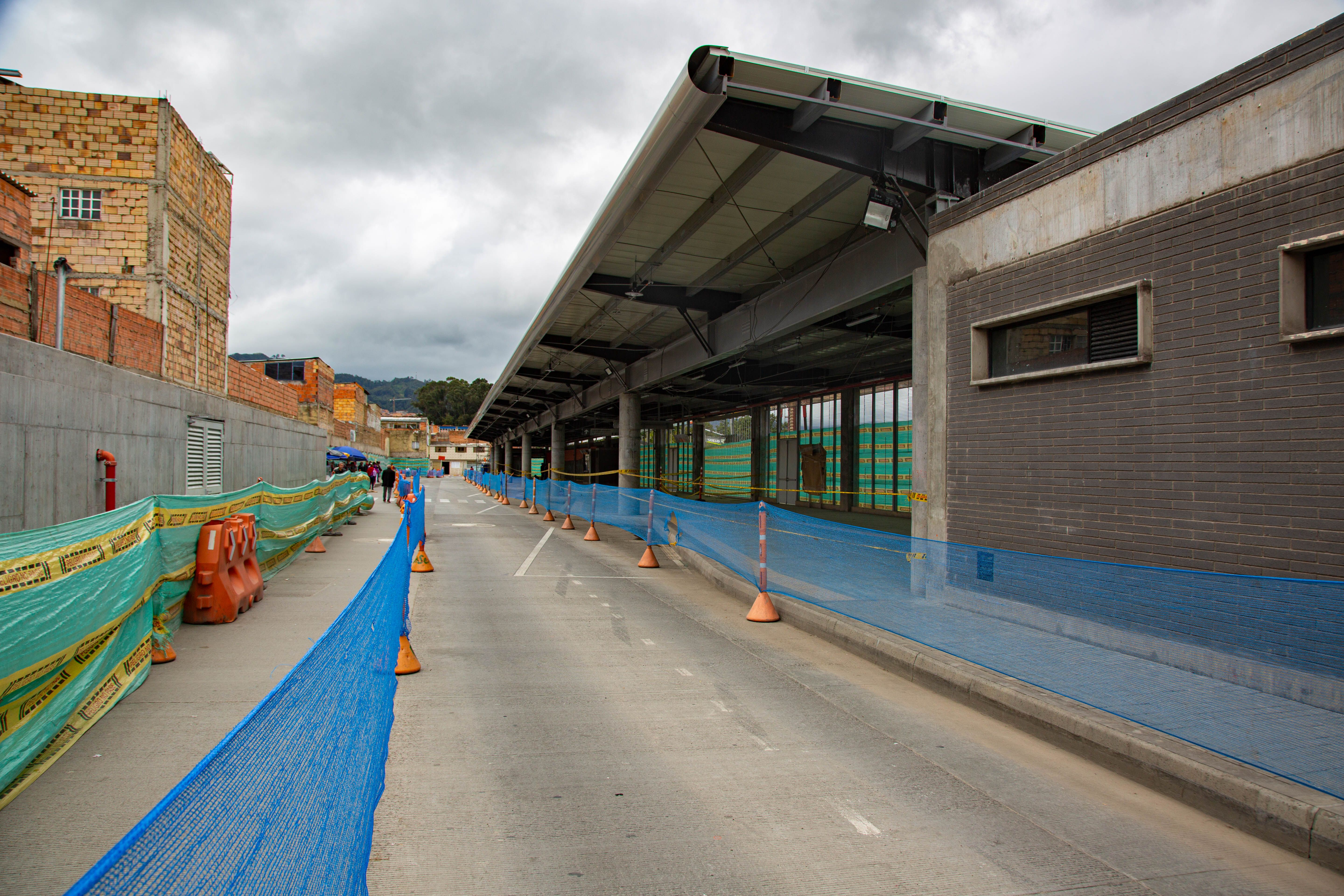 plataforma de la estación Molinos en obra