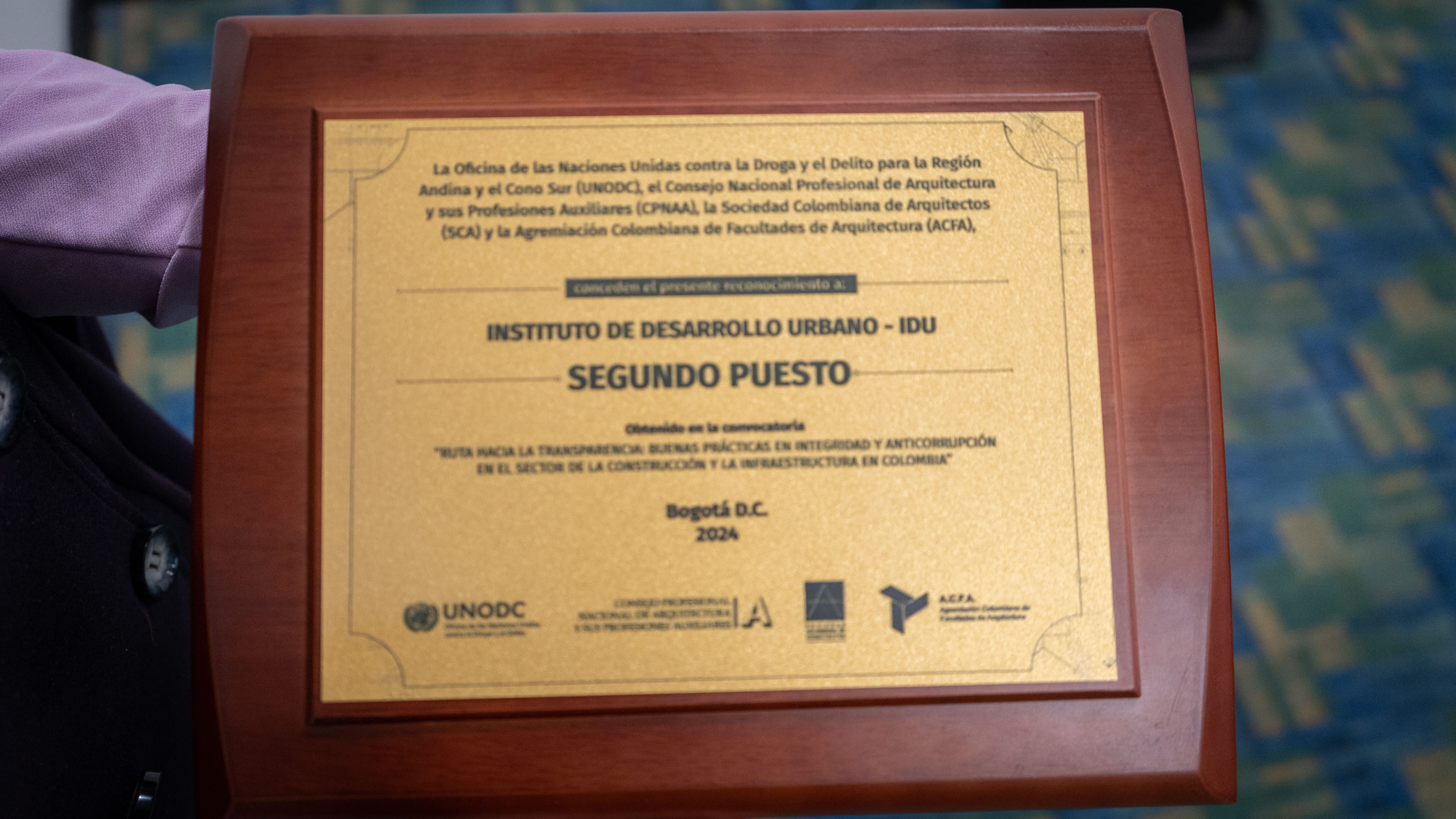 Imagen de Odoo y bloque de texto