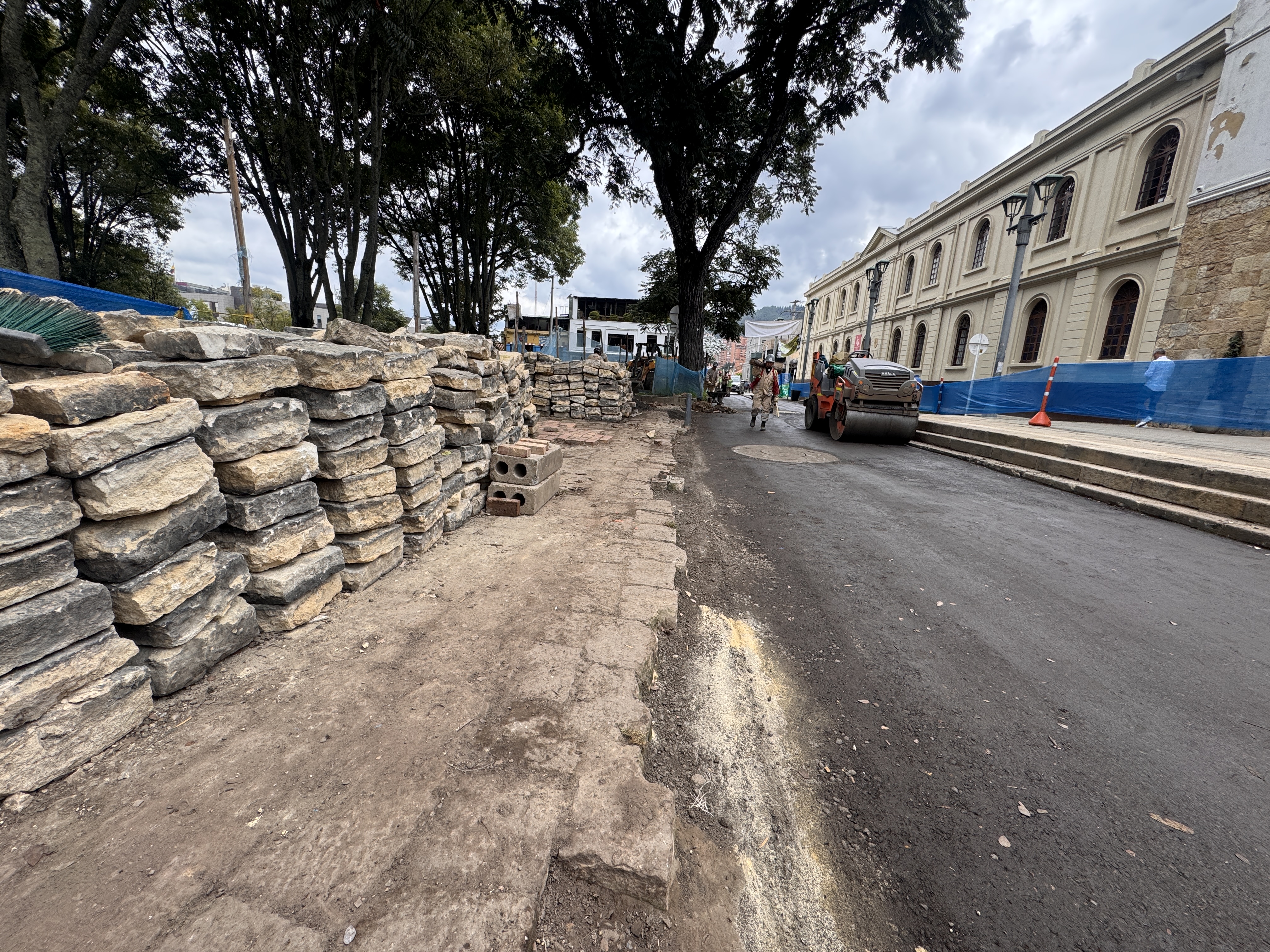 El IDU y la UMV adelantan obras de mitigación frente a la iglesia central de Usaquén