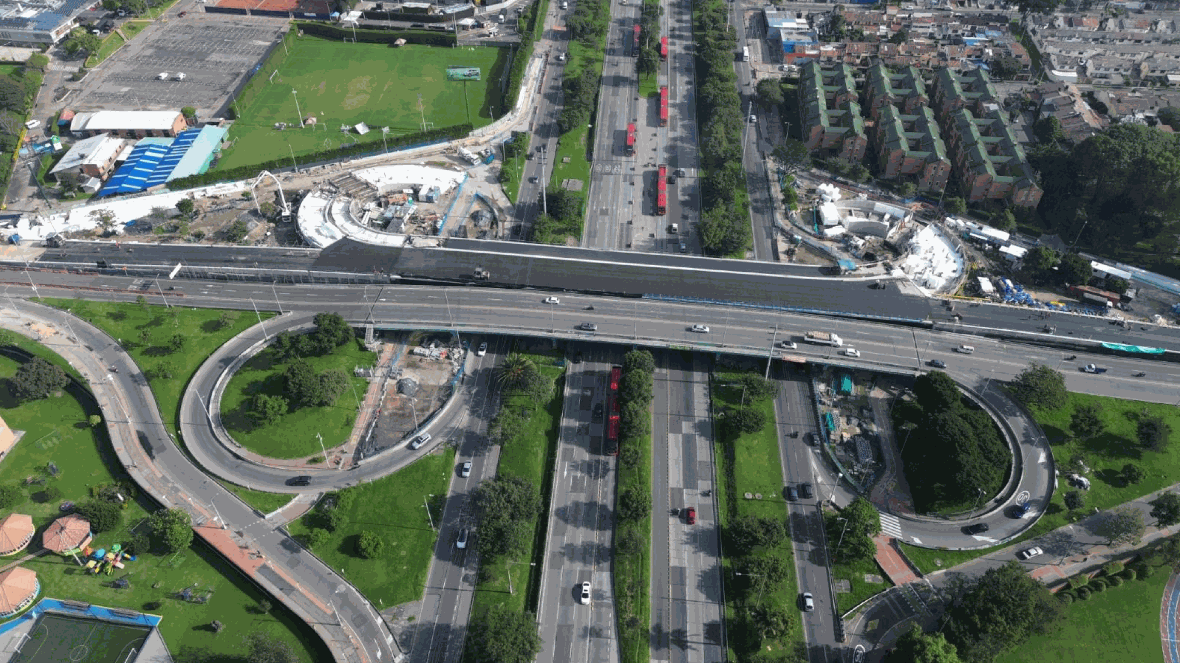 Vías y espacio público zonas industriales de Montevideo y Puente Aranda Grupo 1